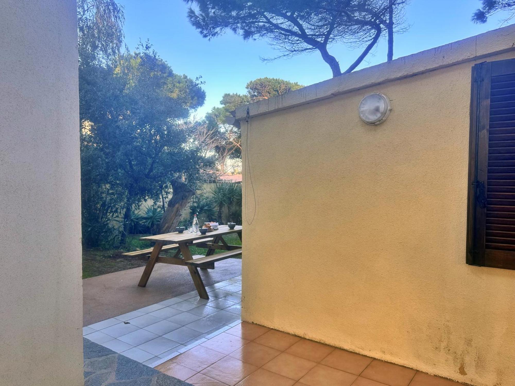 Les Pieds Dans L'Eau T2 E Apartment Calvi  Bagian luar foto