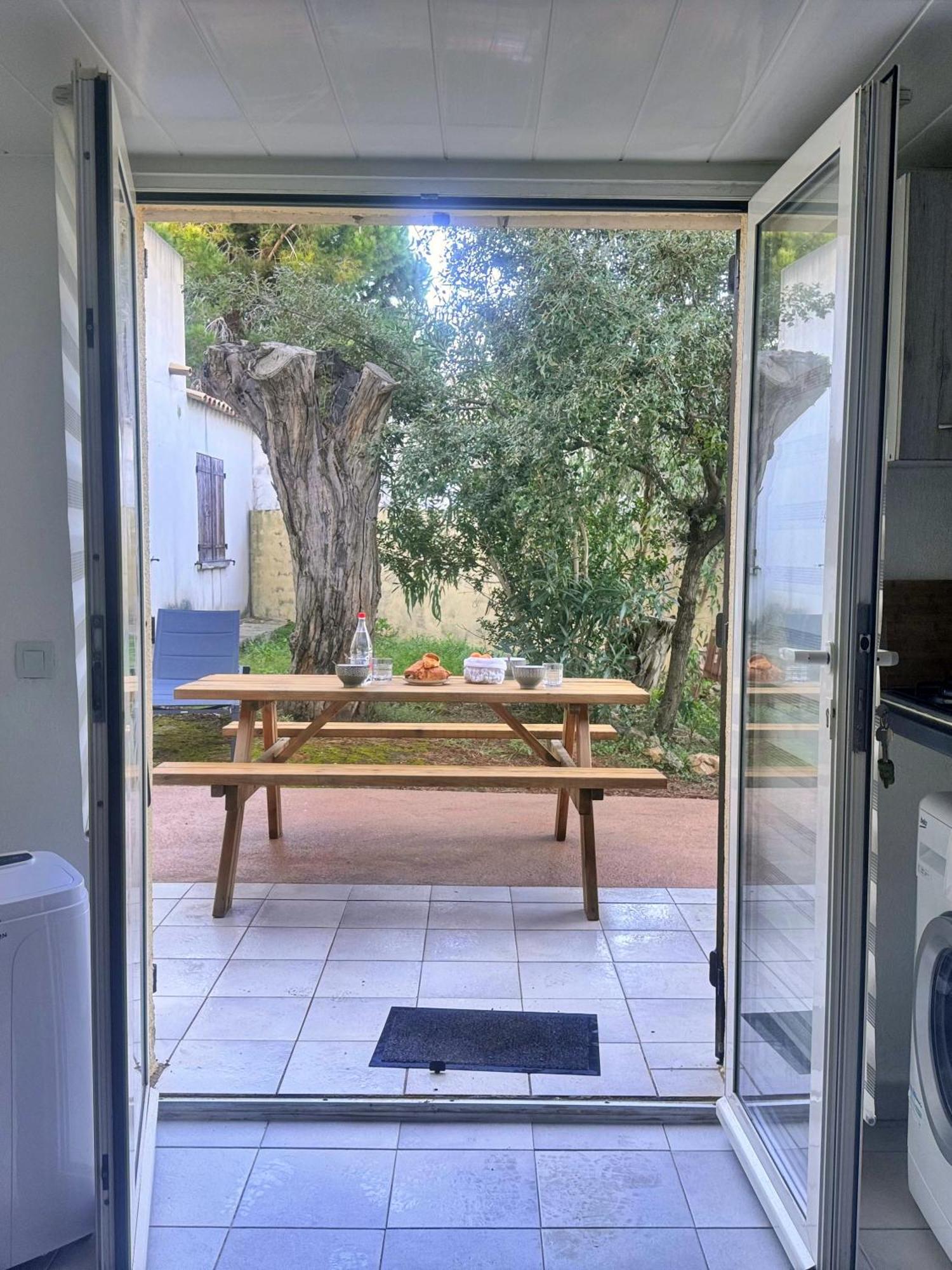 Les Pieds Dans L'Eau T2 E Apartment Calvi  Bagian luar foto